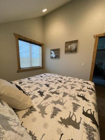 3501 Joseph Dr 30 Miles From Yellowstone Entrance! Island Park Eksteriør bilde